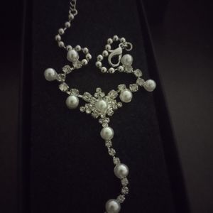 Jewel mint hand chain